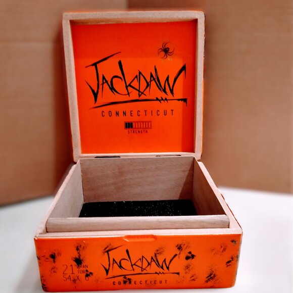 Suenos de Saundra Upcycled Collection, Blackbird JackDaw Cigar Box Decor /Storag - Picture 10 of 15